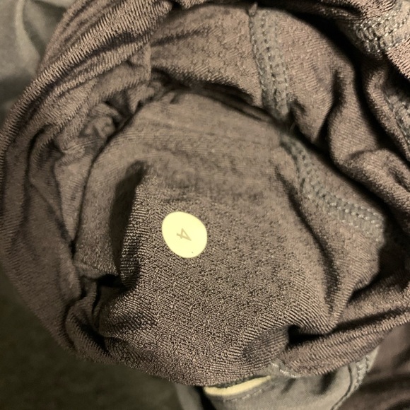 Lululemon Resolution Jacket - Picture 6 of 8